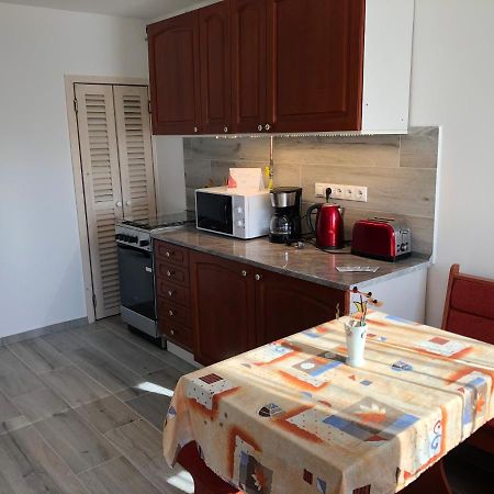 Leander Apartman בלטונאקאלי מראה חיצוני תמונה