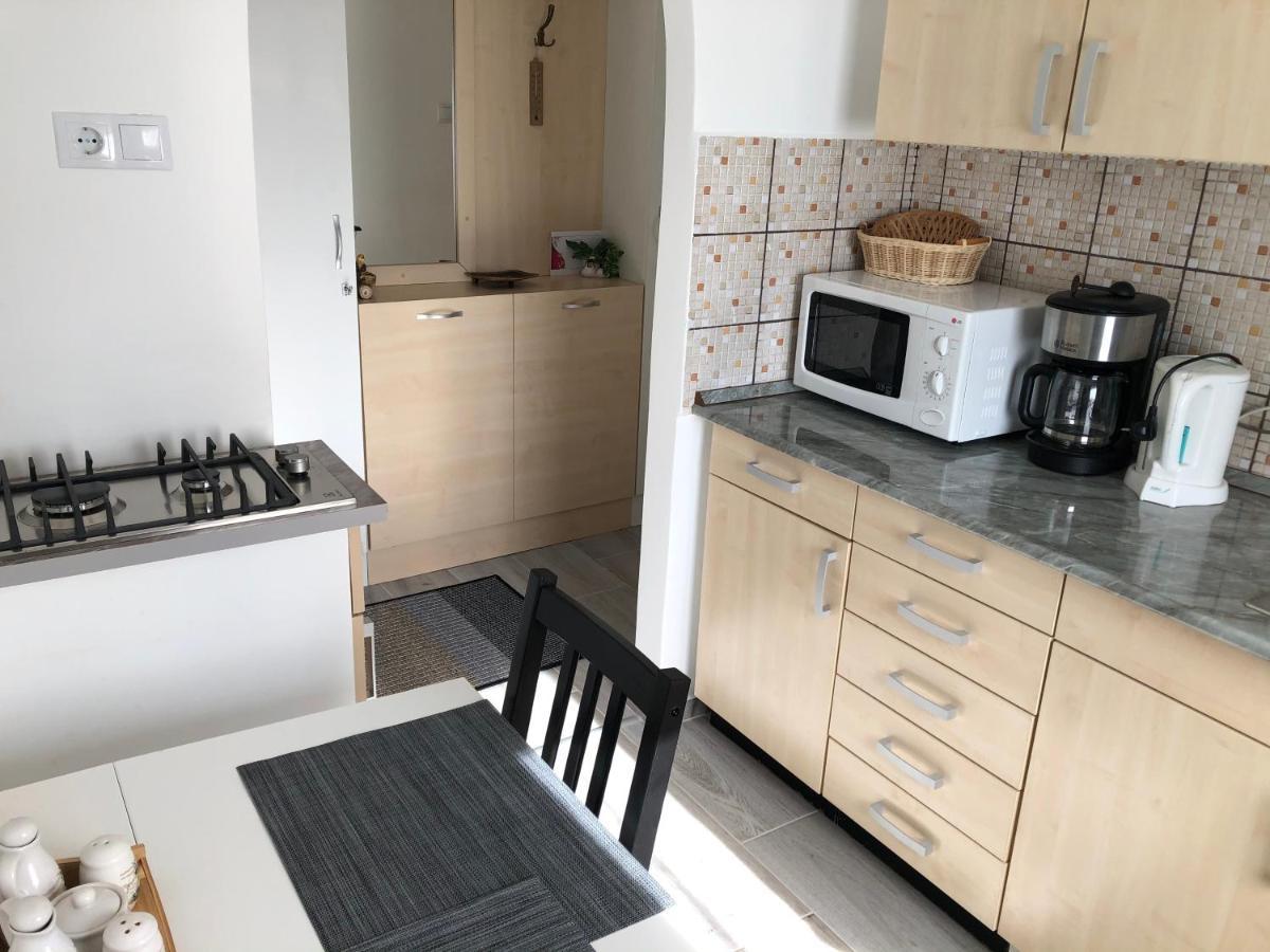 Leander Apartman בלטונאקאלי מראה חיצוני תמונה